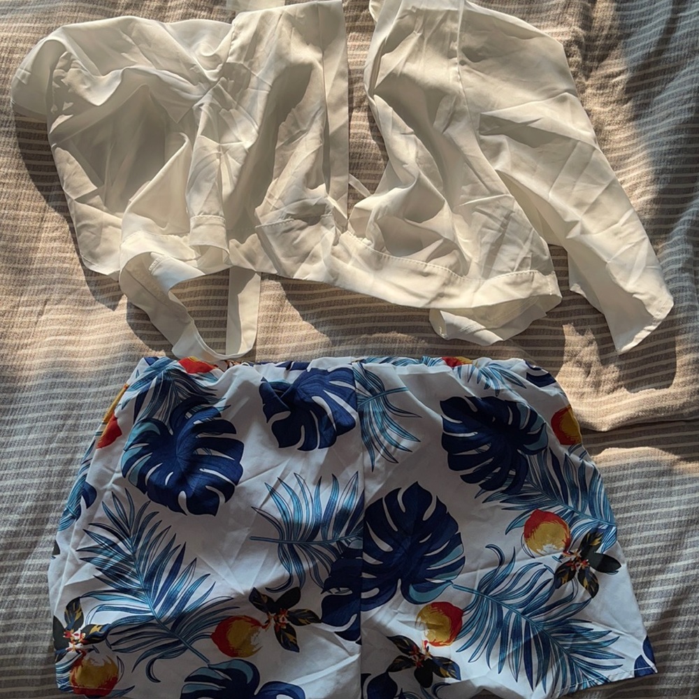 Hawaiian top and short combo